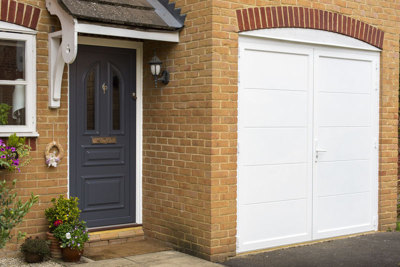 A guide to garage door installation for a project | Finding the right garage door supplier for your property development